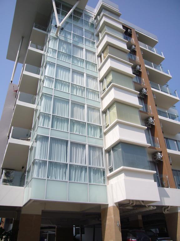 Chic Condominium Unit A303, A306, A307, A308, A406 Карон Экстерьер фото